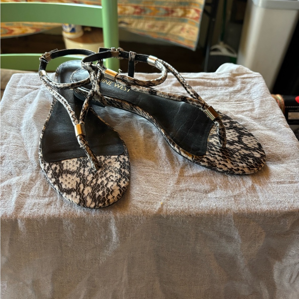 NINE WEST ANKLE STRAP SNAKE SKIN SANDALS.‎ Size 6.5 - Picture 5 of 5